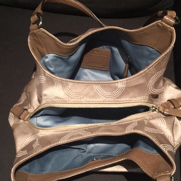 Coach purse - Picture 3 of 4